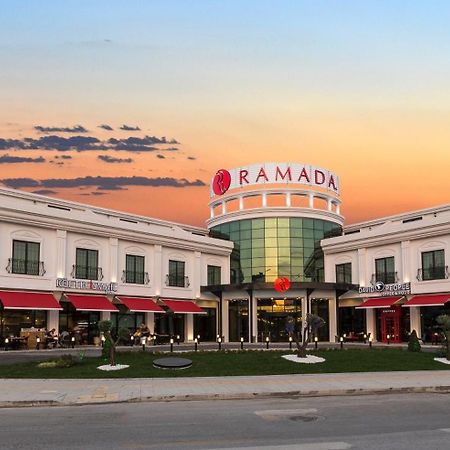 Ramada By Wyndham Sakarya Hotel Екстер'єр фото