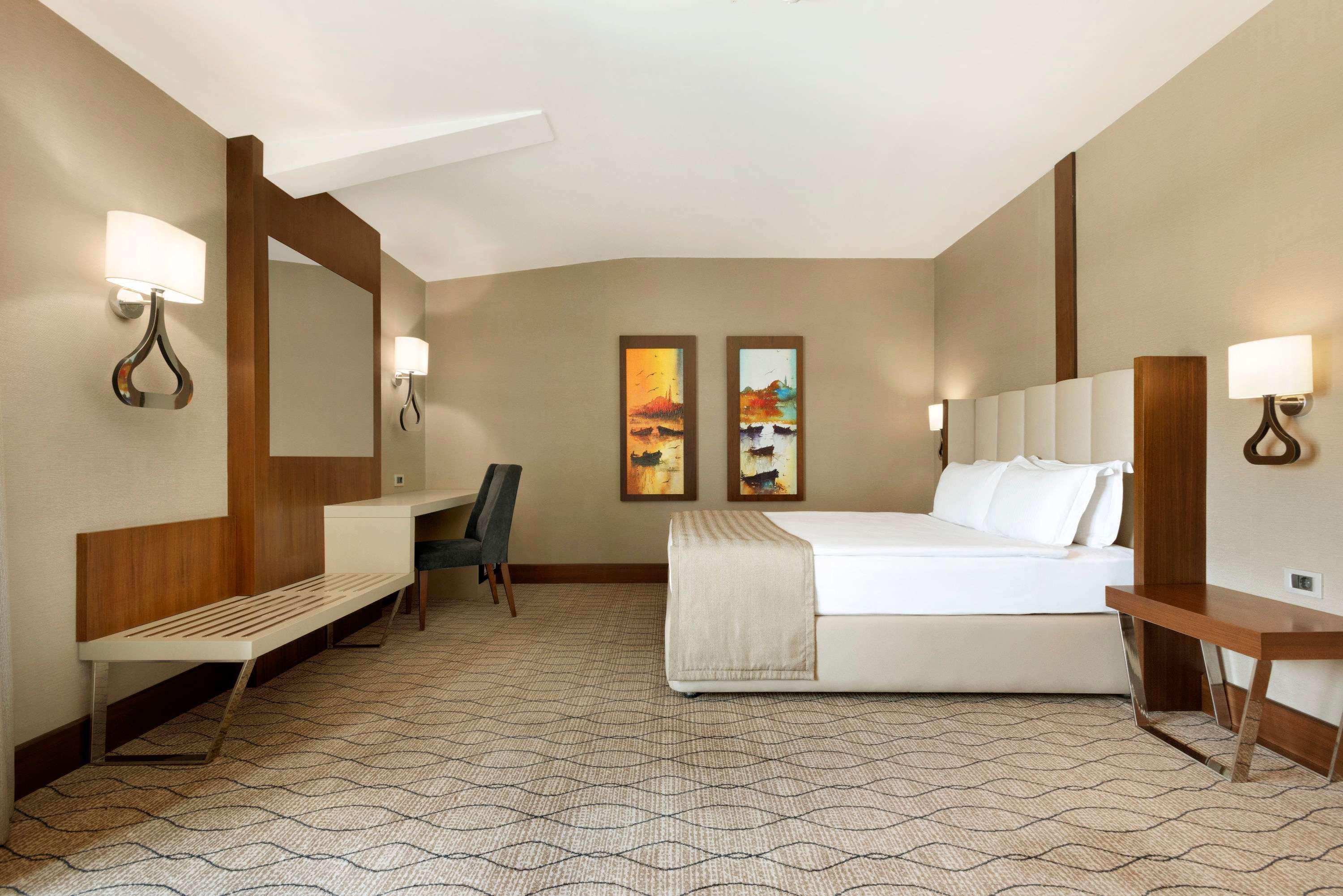 Ramada By Wyndham Sakarya Hotel Екстер'єр фото