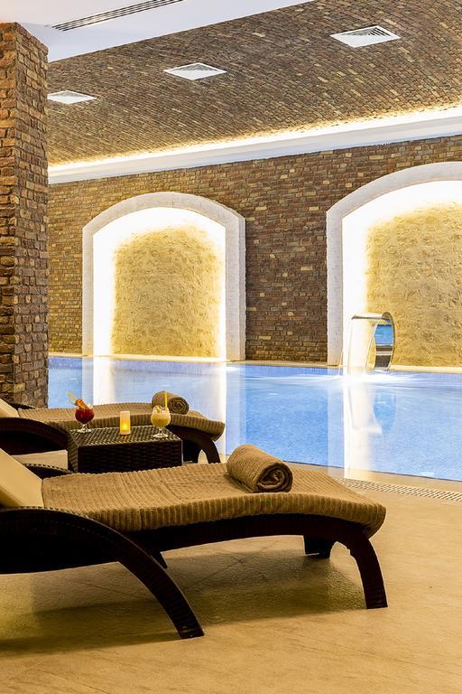 Ramada By Wyndham Sakarya Hotel Екстер'єр фото