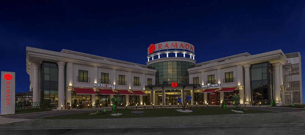 Ramada By Wyndham Sakarya Hotel Екстер'єр фото
