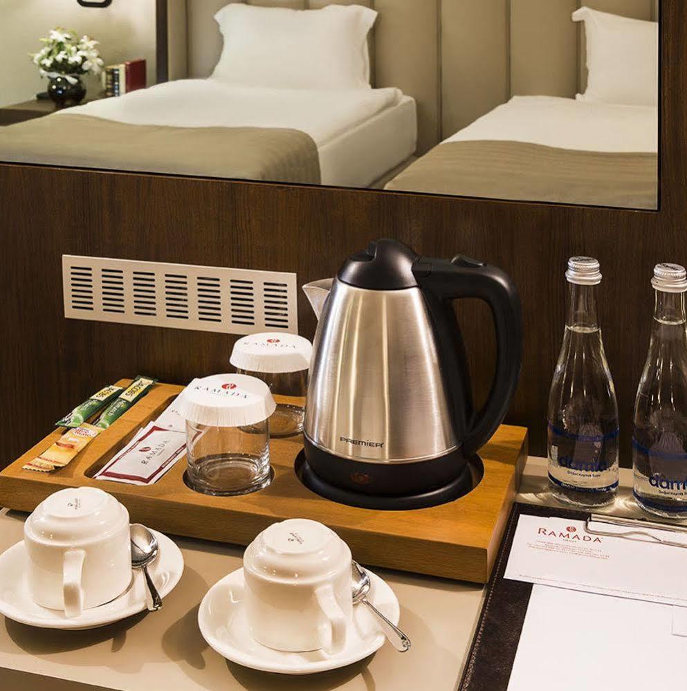 Ramada By Wyndham Sakarya Hotel Екстер'єр фото